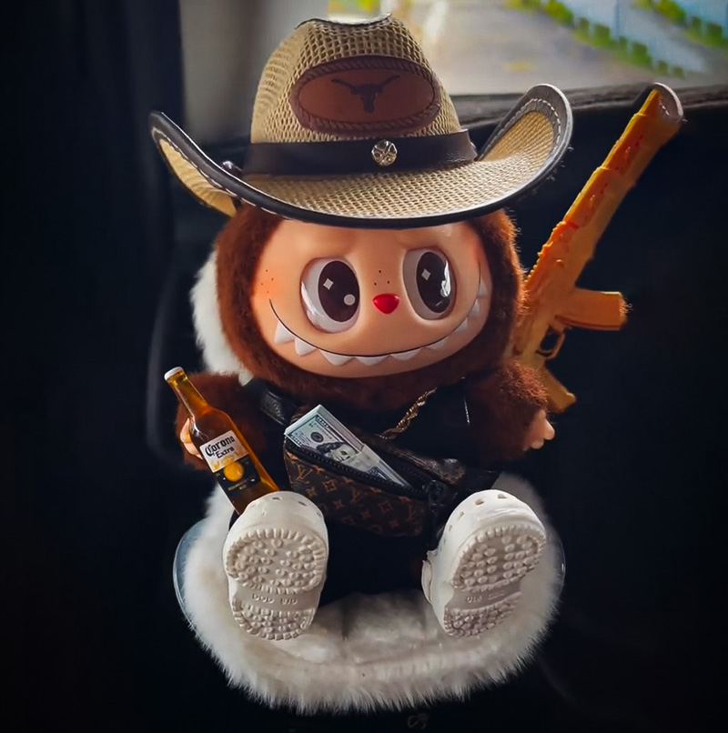 Labubu-cowboy-clothes