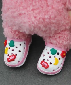 Crocs pink for Labubu